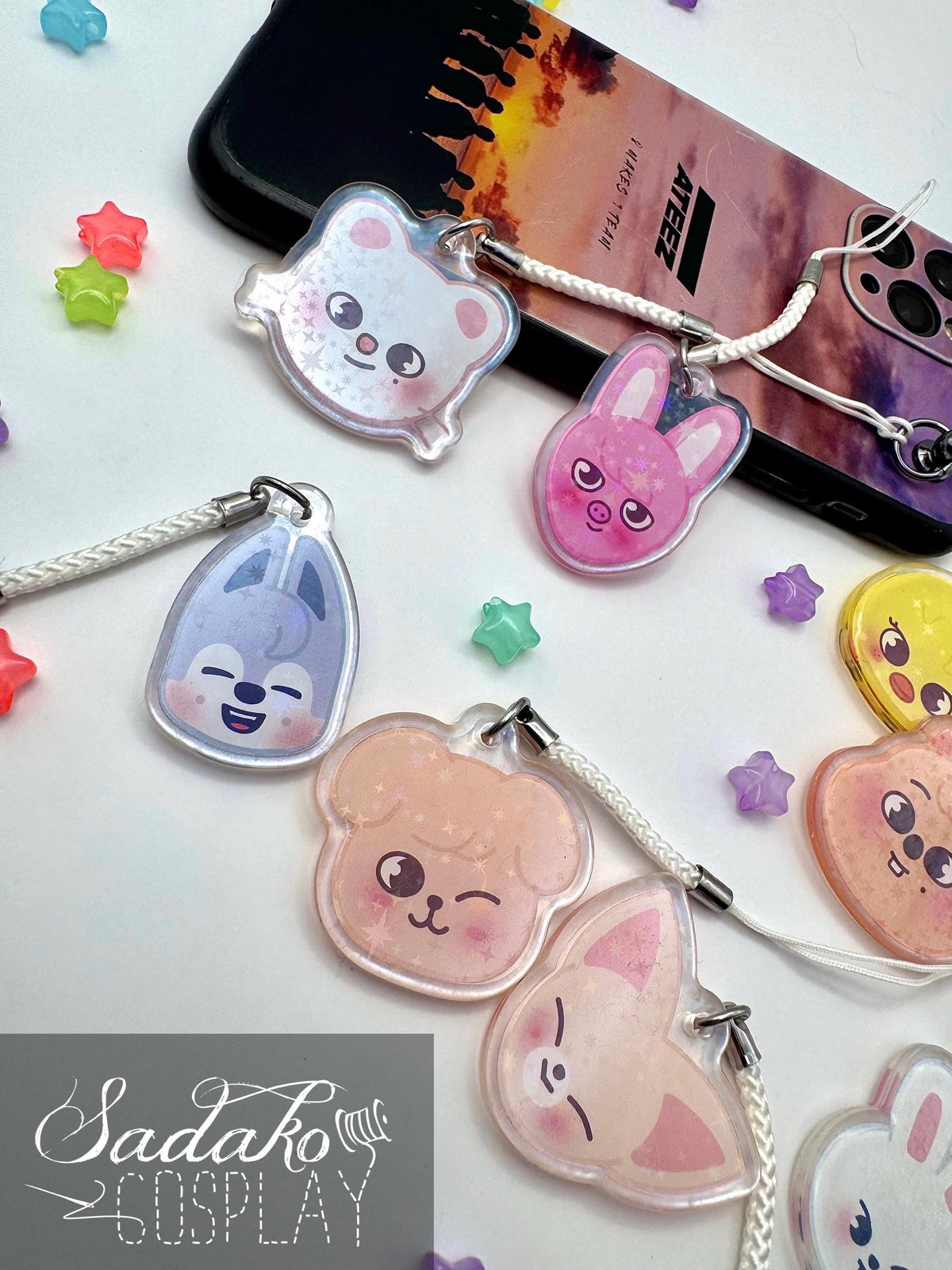 Stray Kids "SKZOO" Phone Charm Keychain mit Holo-Stern-Effekt