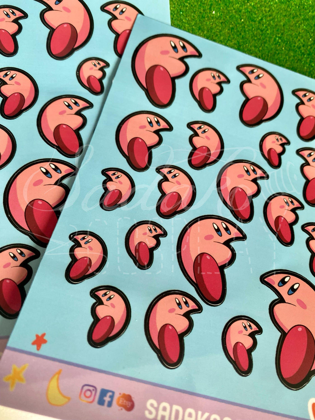 K-Pop "Nom Kirby" Vinyl Sticker Sheet für Photocards