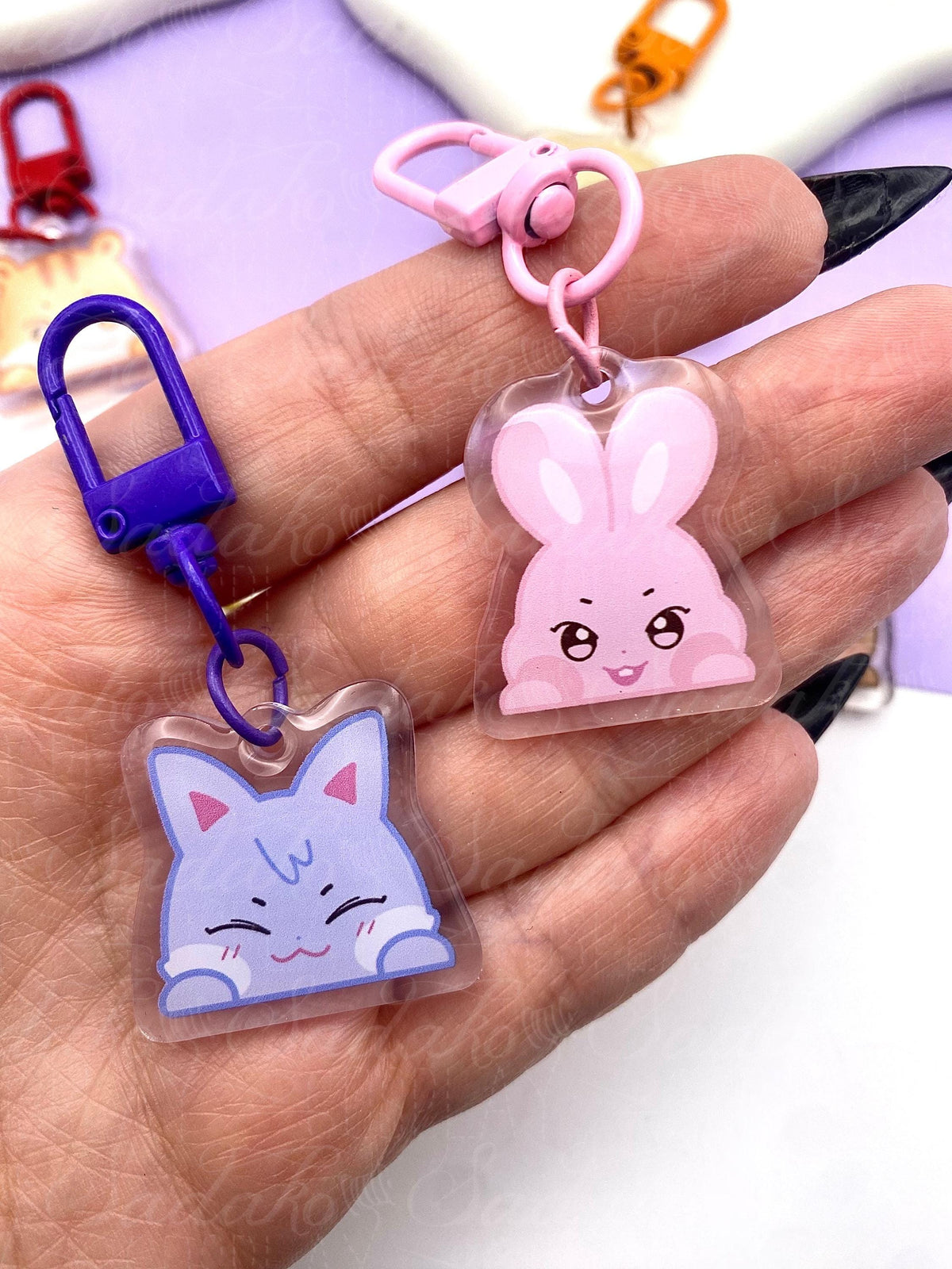 Aniteez Peeker Mini Keychain
