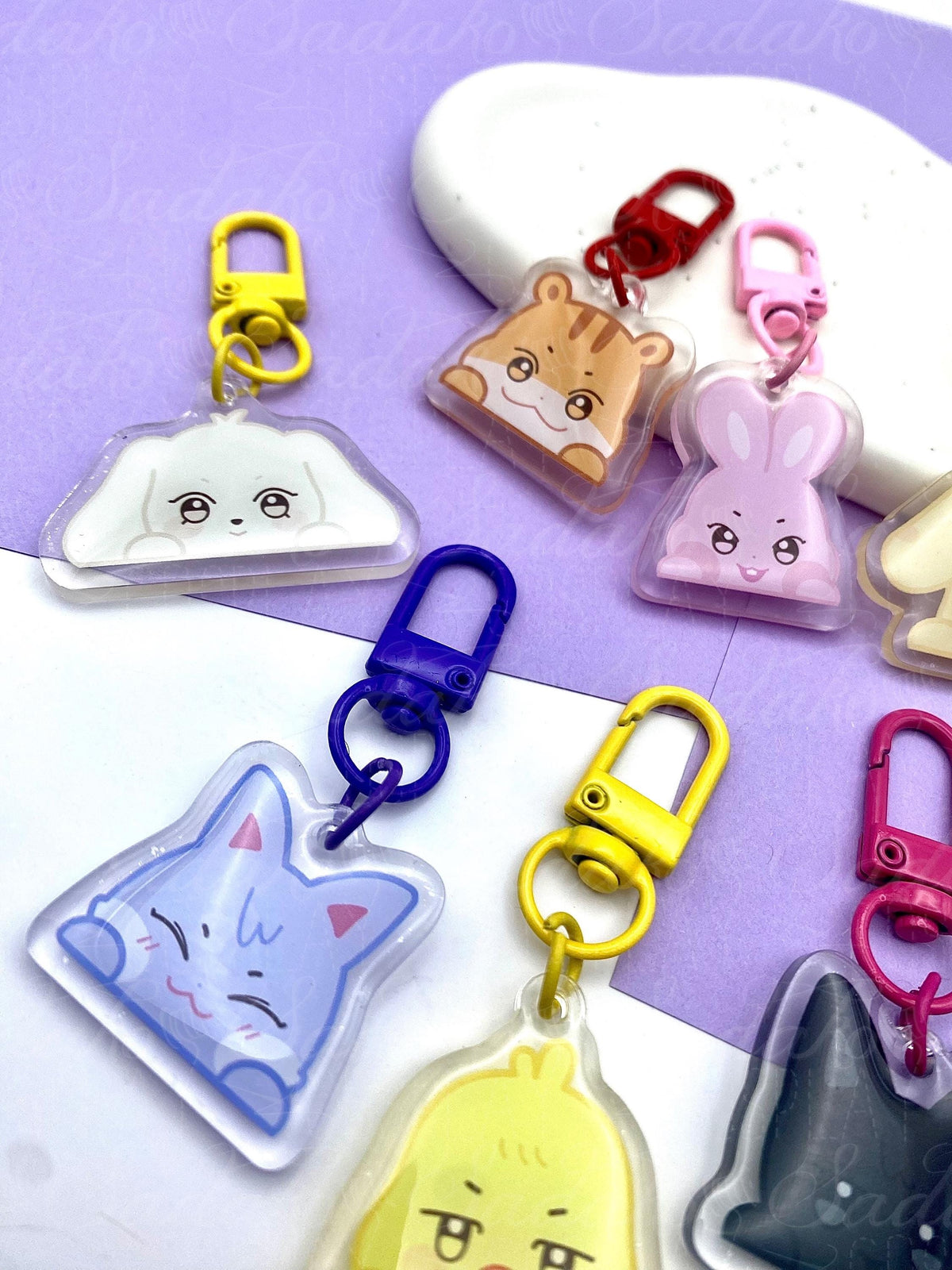 Aniteez Peeker Mini Keychain