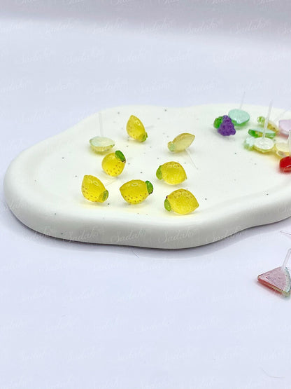 ATEEZ Lemon Drop Mini Ohrstecker - Resin Acryl charms mit Kunststoff Stecker, Ohrringe Ear Studs, ATINY