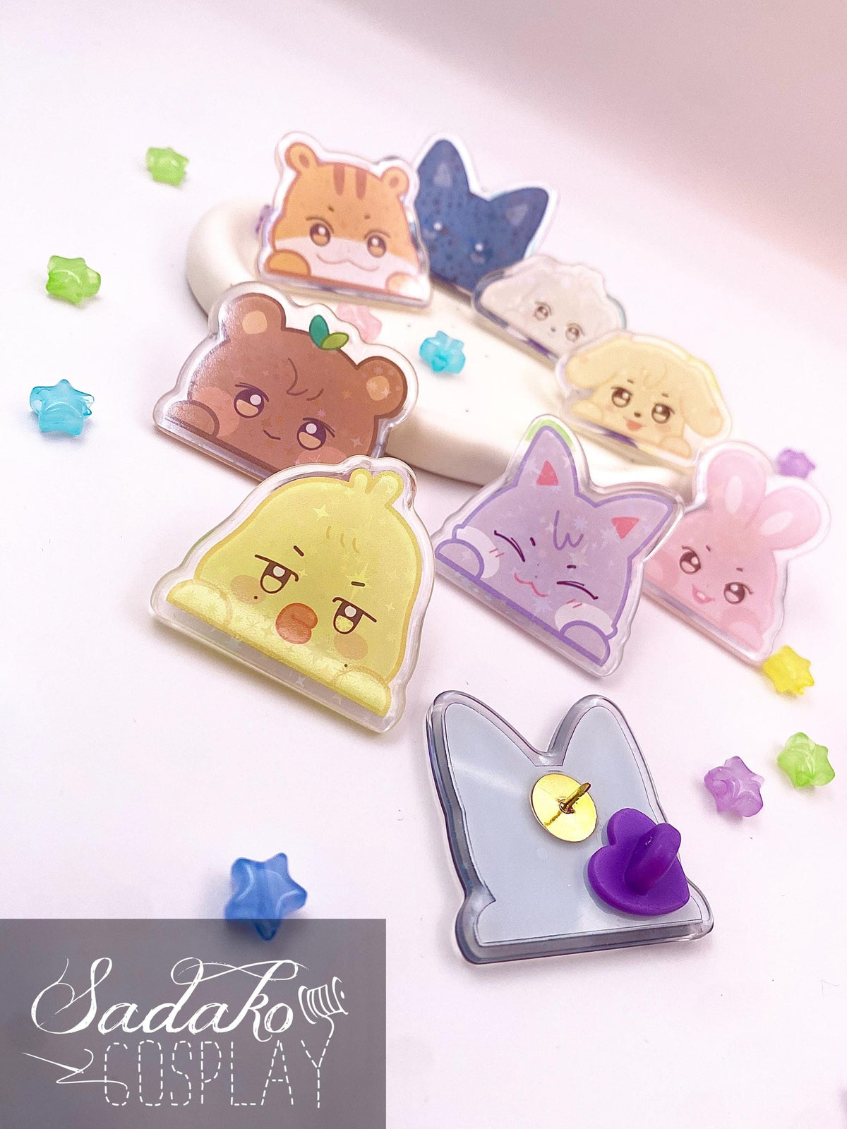 Aniteez Peeking Acrylic Pin, glitzernder ATEEZ Anstecker
