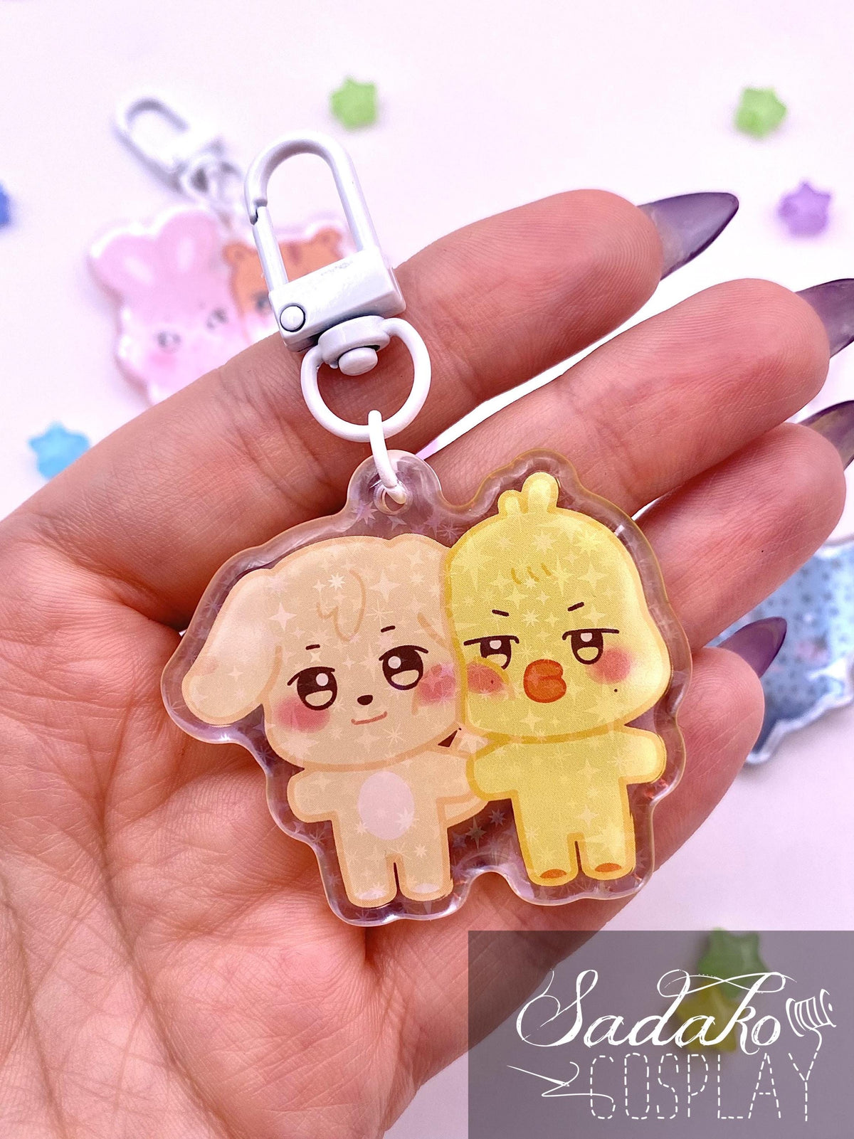 ATEEZ „Aniteez Couple“ Acrylic Keychain mit Glitzer Sternen - Seongjoong, Yungi, WooSan, JongSang