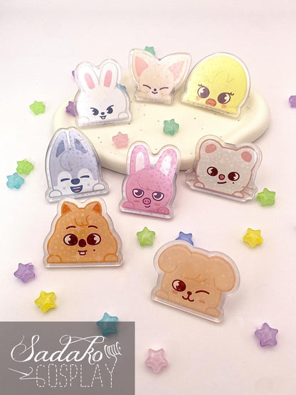 SKZOO Peeking Acrylic Pin, glitzernder Stray Kids Anstecker