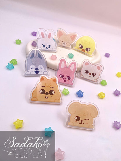 SKZOO Peeking Acrylic Pin, glitzernder Stray Kids Anstecker
