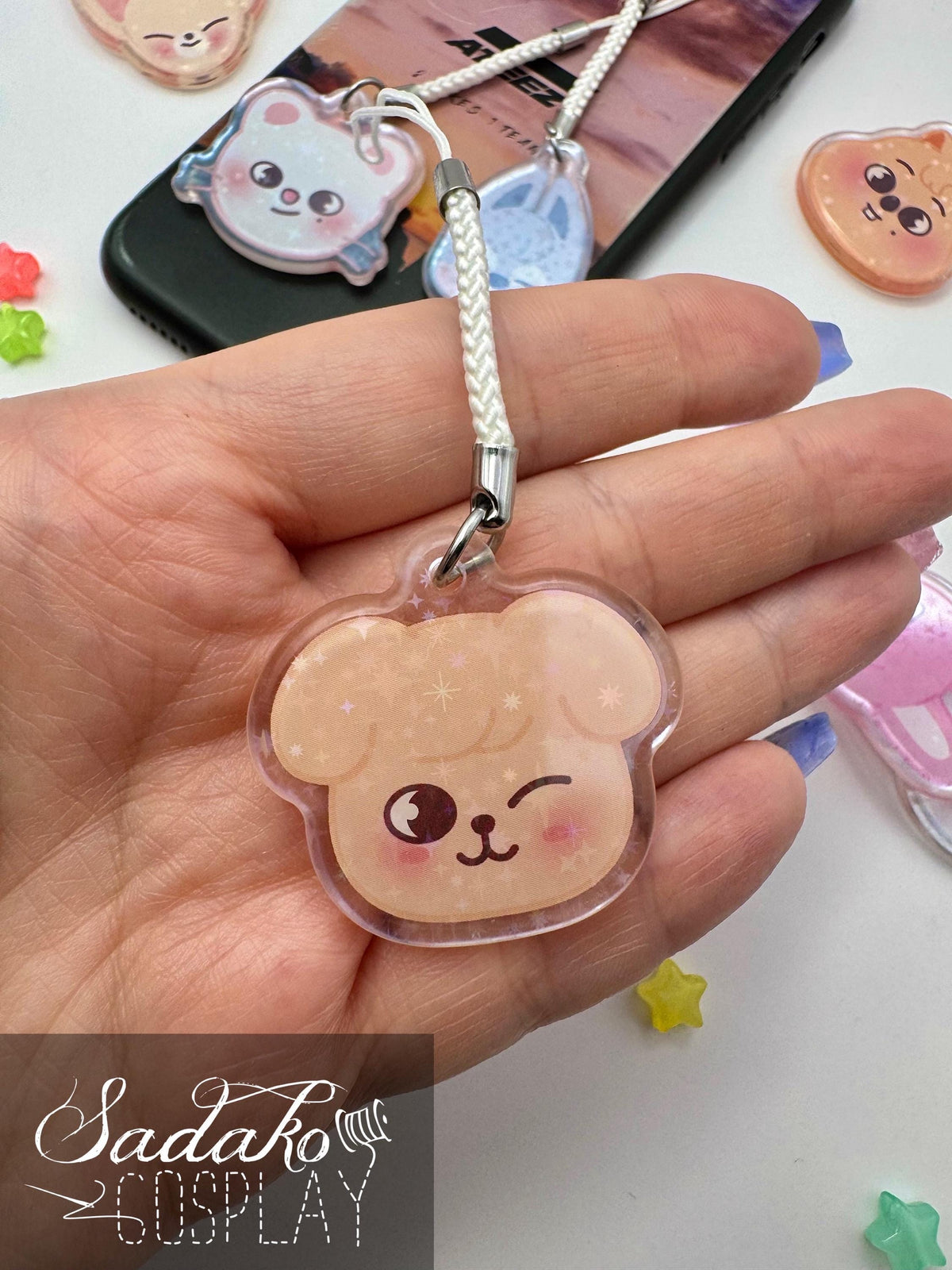 Stray Kids "SKZOO" Phone Charm Keychain mit Holo-Stern-Effekt