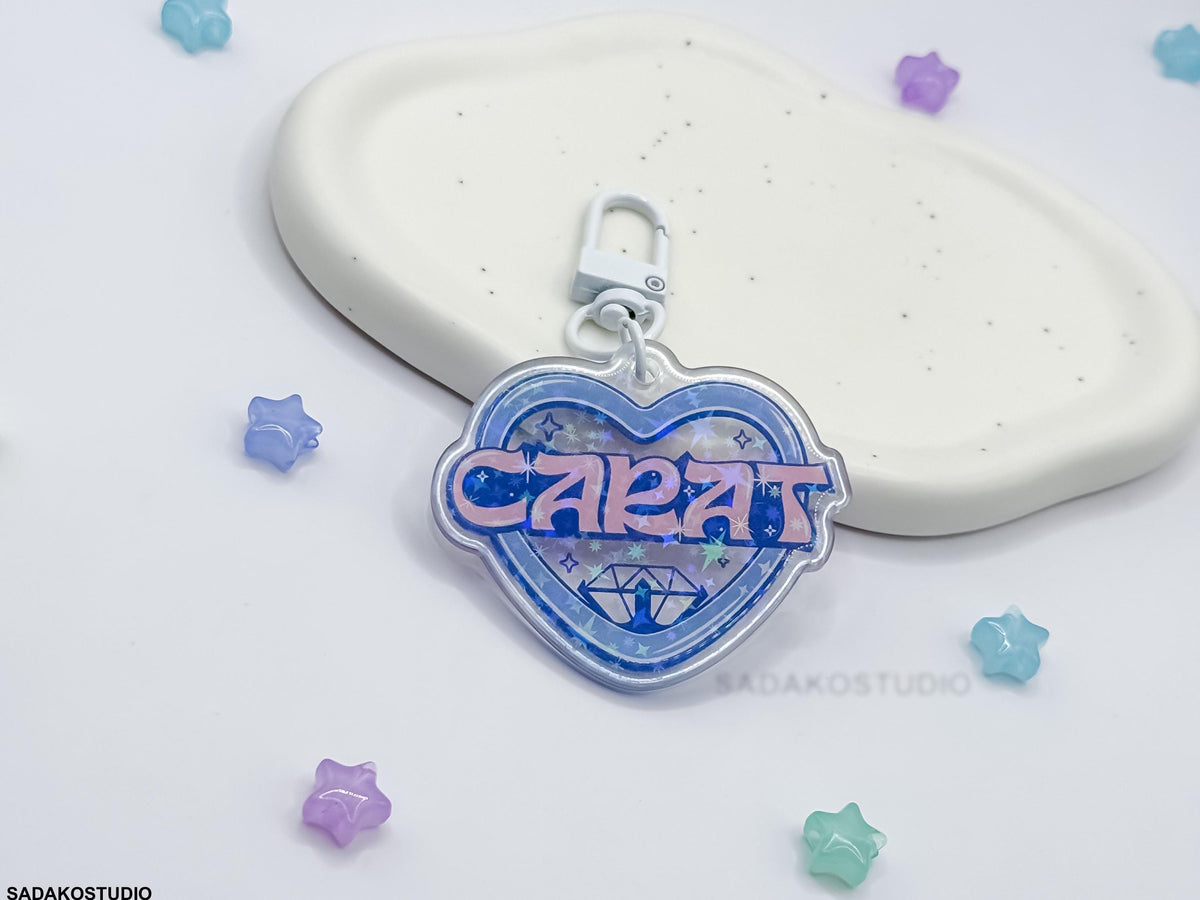 Seventeen & Carat Glitzer Keychain - K-Pop Heart Collection, Acryl Anhänger mit Holo-Effekt