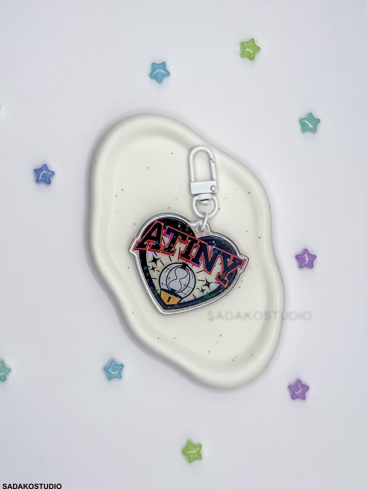 ATEEZ & Atiny Glitzer Keychain - K-Pop Heart Collection, Acryl Anhänger mit Holo-Effekt