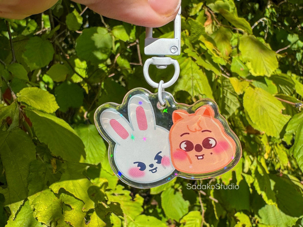 PREORDER Stray Kids „Minsung“ Acrylic Keychain mit Glitzer Sternen
