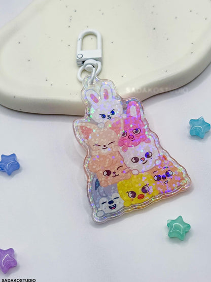 Stray Kids "SKZOO Pile" Acrylic Keychain mit Epoxy & Holo-Glitter-Effekt