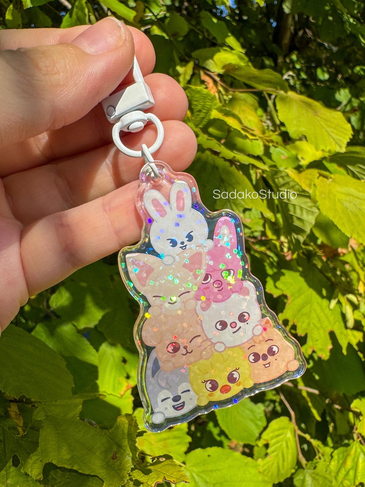 Stray Kids "SKZOO Pile" Acrylic Keychain mit Epoxy & Holo-Glitter-Effekt