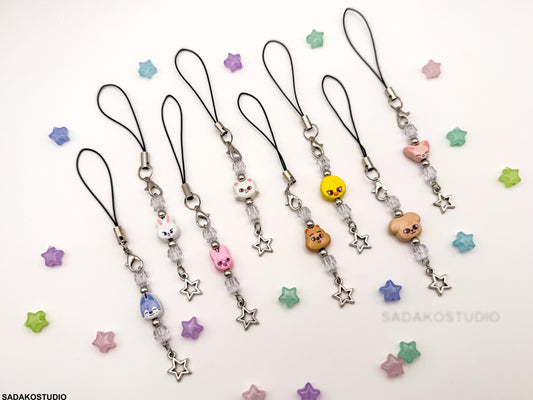 Stray Kids SKZOO Phone Charm | Handgemachter Handyanhänger mit Perlen & Stern | K-Pop Accessoire für STAYs