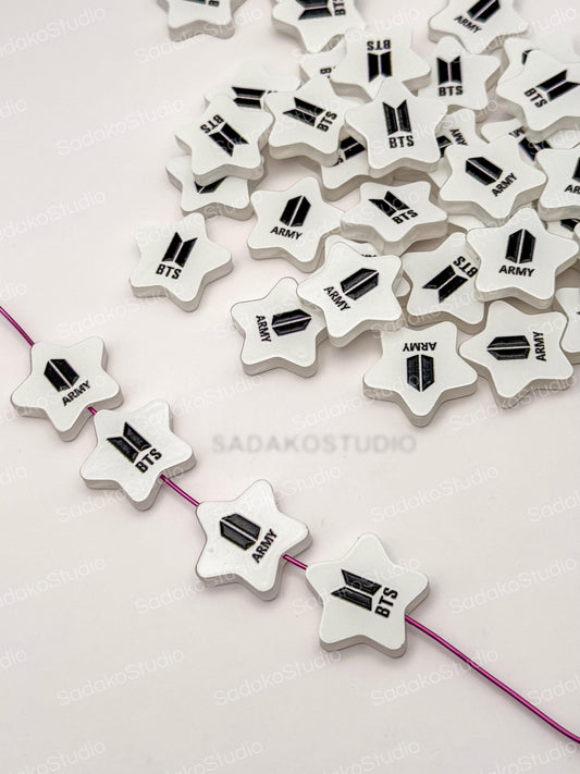Bangtan ARMY Stern Motivperlen | Weiße Acrylperlen 25 mm | K-Pop DIY Schmuck, Friendship Bracelets & Konzert Freebies